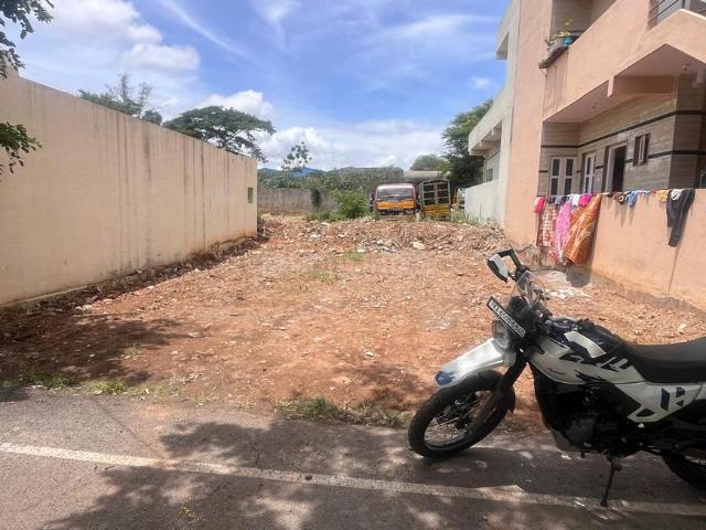 Residential Plot in Tigalarapalya for resale Bengaluru. The reference number is 20426100