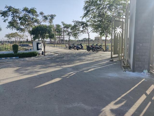 Residential Plot in Tigaria Badshah for resale Indore. The reference number is 15405412