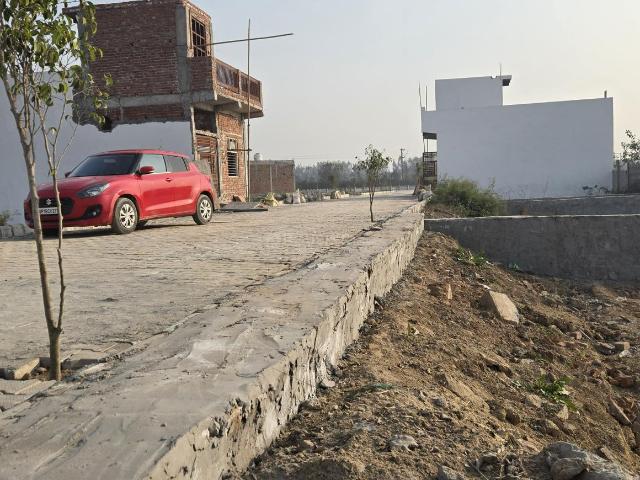 Residential Plot in Tilpata Karanwas for resale Greater Noida. The reference number is 20906999