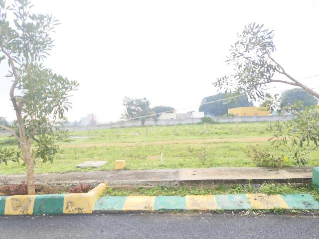 Residential Plot in Tippalam village for resale Hosur. The reference number is 13879041