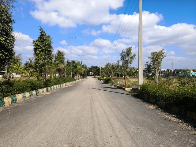 Residential Plot in Tippalam village for resale Hosur. The reference number is 19072250