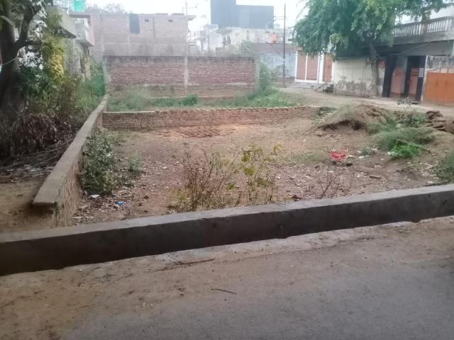 Residential Plot in Uttam Nagar for resale New Delhi. The reference number is 8768164