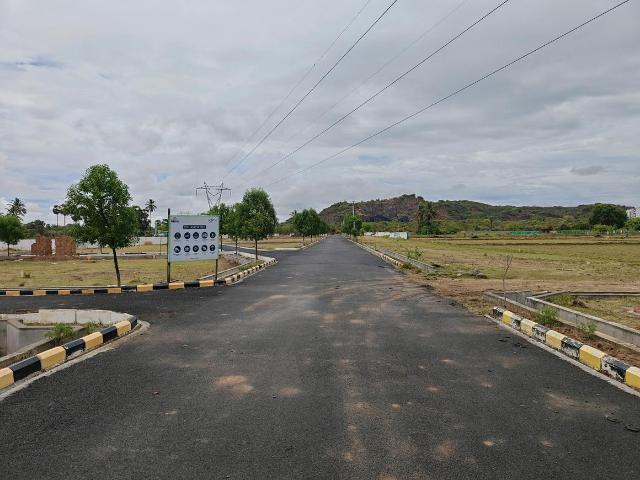 Residential Plot in Urapakkam for resale Chennai. The reference number is 20190840