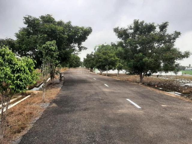 Residential Plot in Vuyyuru for resale Krishna. The reference number is 19302600