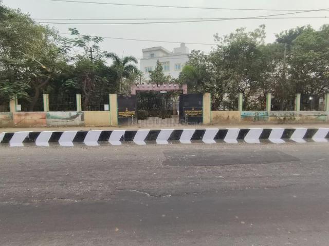 Residential Plot in Vadaperumbakkam for resale Chennai. The reference number is 19377848