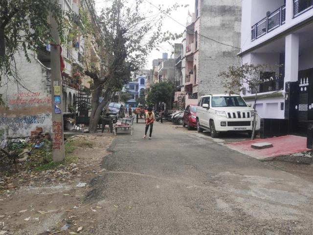 Residential Plot in Vasundhara for resale Ghaziabad. The reference number is 8155283