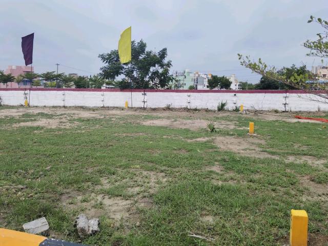 Residential Plot in Varadharajapuram for resale Chennai. The reference number is 19355768