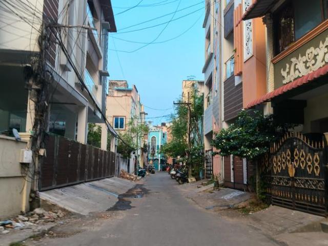 Residential Plot in Velachery for resale Chennai. The reference number is 19944092