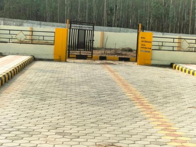 Residential Plot in Velimela for resale Sangareddy. The reference number is 19886598