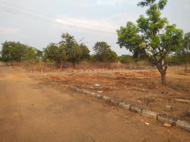 Residential Plot in Velimela for resale Sangareddy. The reference number is 20063648