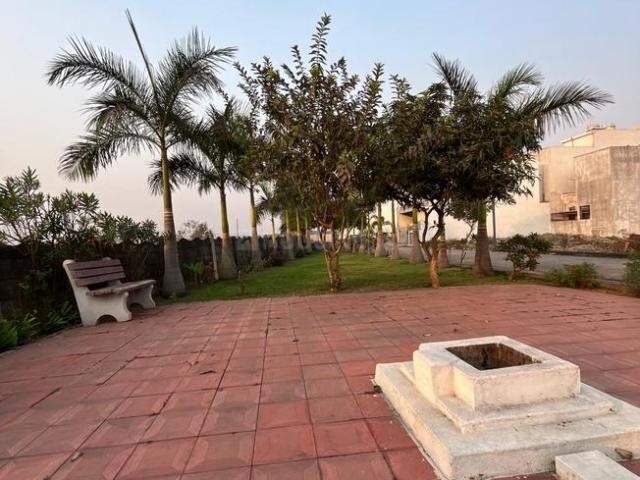 Residential Plot in Vidhan Sabha Road for resale Raipur. The reference number is 20551428