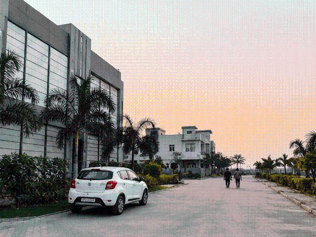Residential Plot in Vidhan Sabha Road for resale Raipur. The reference number is 20701430