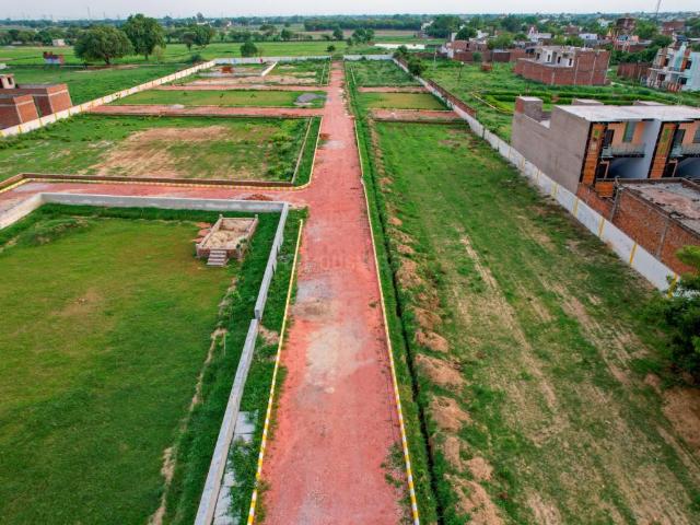 Residential Plot in Vishwakarmapuram Colony for resale Agra. The reference number is 18111951