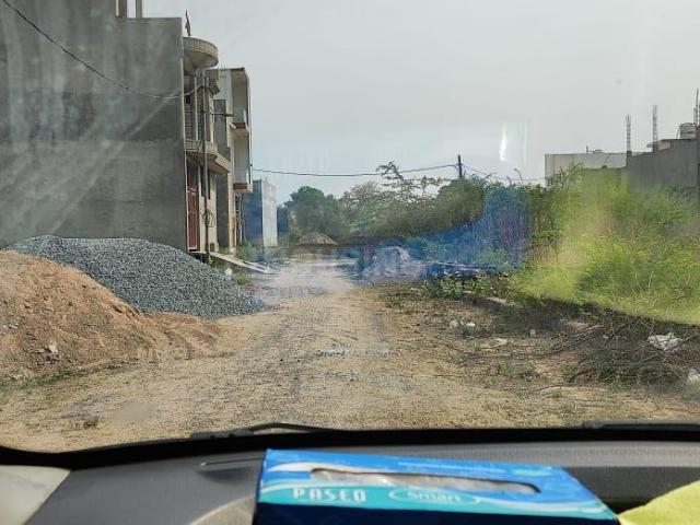 Residential Plot in Vrindavan Yojana for resale Amar Shaheed Path. The reference number is 17602309