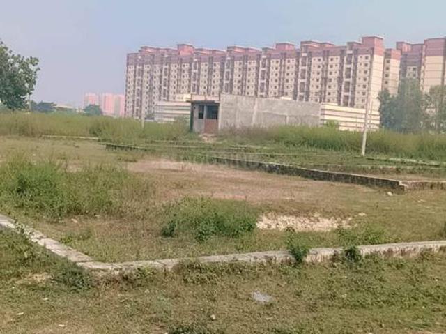 Residential Plot in Vrindavan Yojana for resale Lucknow. The reference number is 19296380
