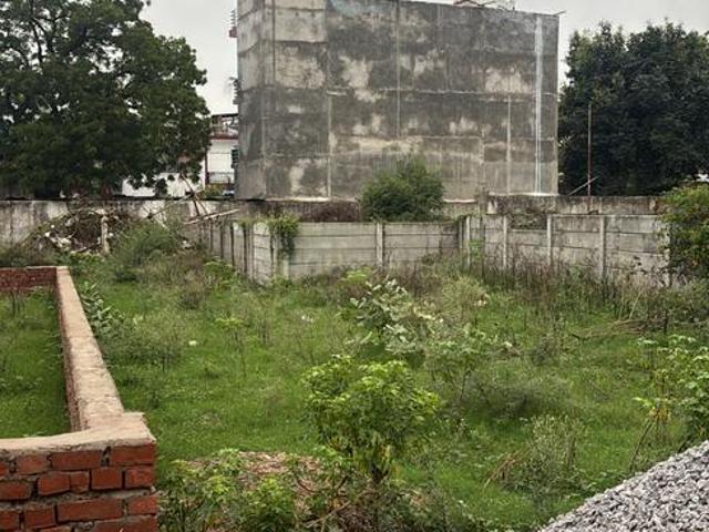 Residential Plot in Vrindavan Yojana for resale Lucknow. The reference number is 20956096
