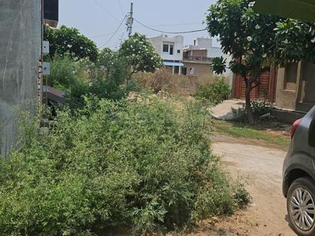 Residential Plot in Vrindavan Yojana for resale Raebareli Road. The reference number is 14792940