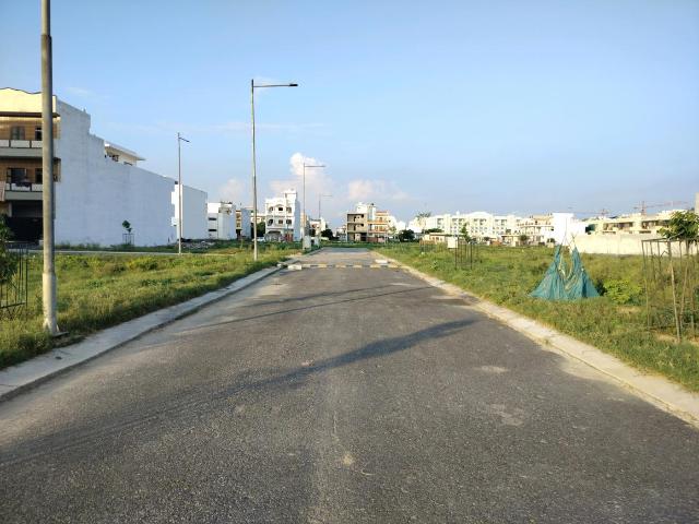 Residential Plot in Wave City for resale Ghaziabad. The reference number is 15445975