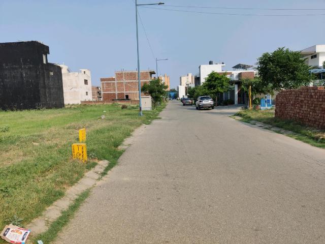 Residential Plot in Wave City for resale Ghaziabad. The reference number is 17424240