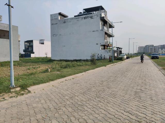 Residential Plot in Wave City for resale Ghaziabad. The reference number is 17431258