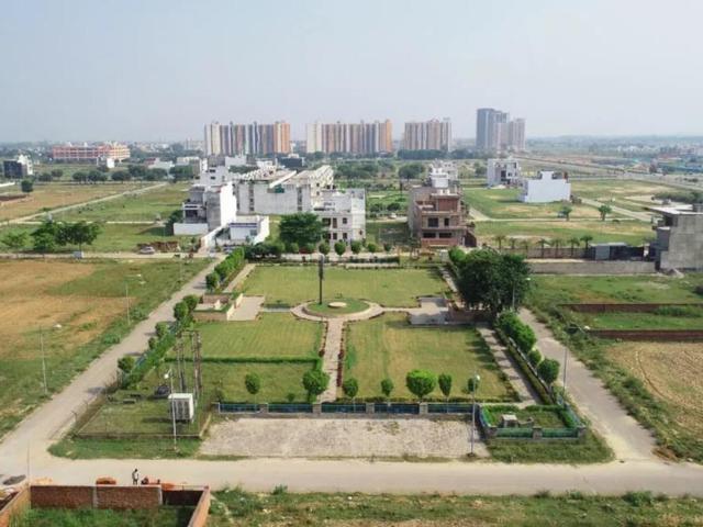 Residential Plot in Wave City for resale Ghaziabad. The reference number is 18399711