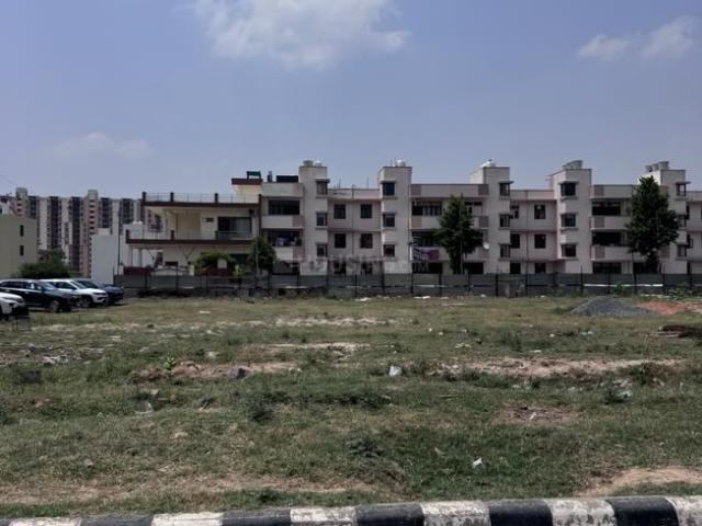 Residential Plot in Wave City for resale Ghaziabad. The reference number is 20186204