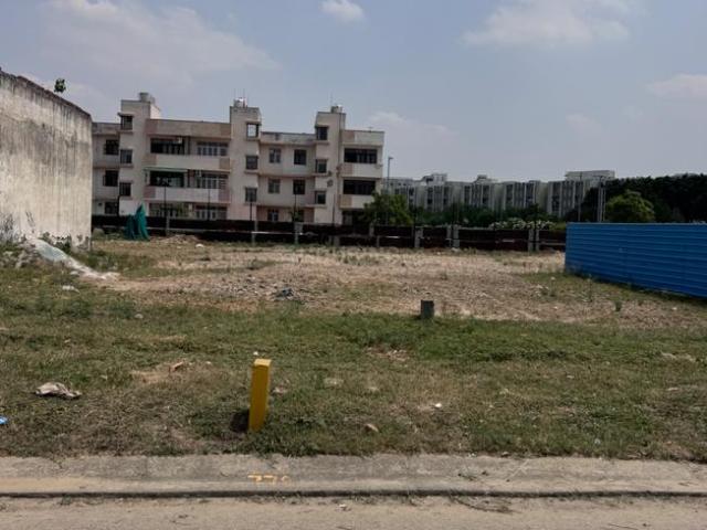 Residential Plot in Wave City for resale Ghaziabad. The reference number is 20192636