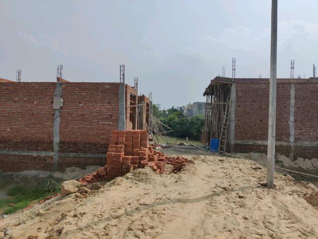 Residential Plot in Wave City for resale Ghaziabad. The reference number is 20710382