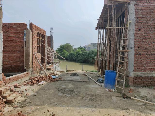 Residential Plot in Wave City for resale Ghaziabad. The reference number is 20710385