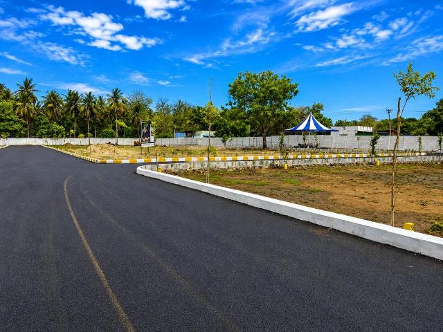 Residential Plot in West Tambaram for resale Chennai. The reference number is 20869337