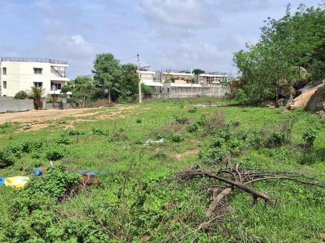 Residential Plot in Yapral for resale Secunderabad. The reference number is 20830621