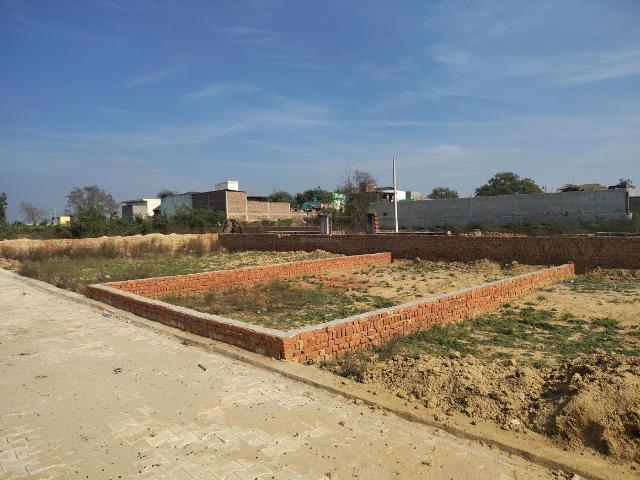 Residential Plot in Yeida for resale Greater Noida. The reference number is 18966171