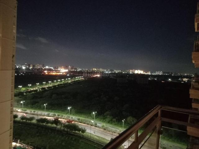 Residential Plot in Yeida for resale Greater Noida. The reference number is 19008480