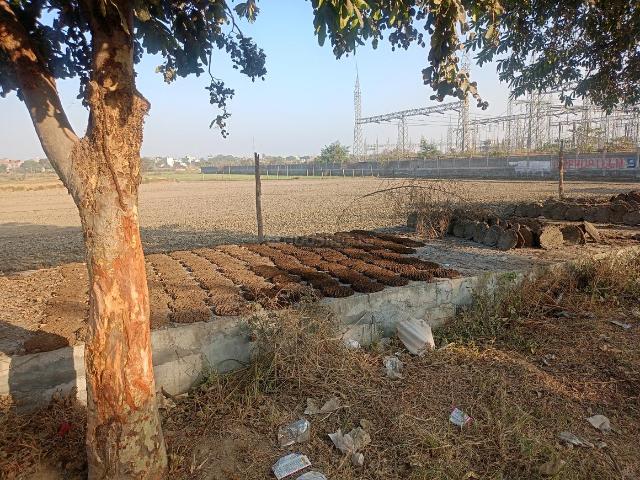 Residential Plot in Yeida for resale Greater Noida. The reference number is 19151016