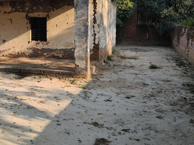 Residential Plot in Yeida for resale Greater Noida. The reference number is 19451732