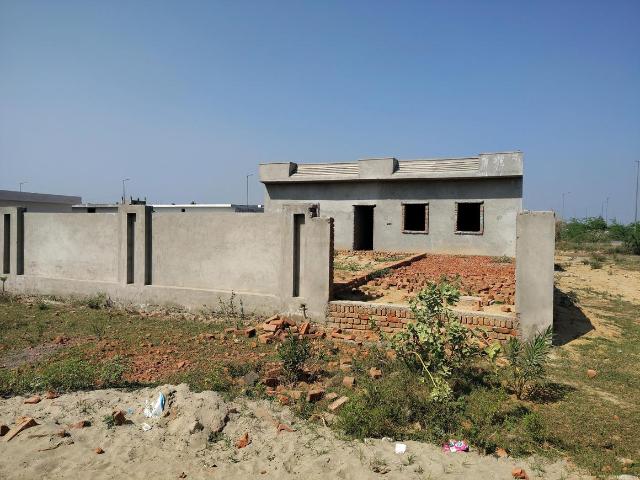 Residential Plot in Yeida for resale Greater Noida. The reference number is 19494172
