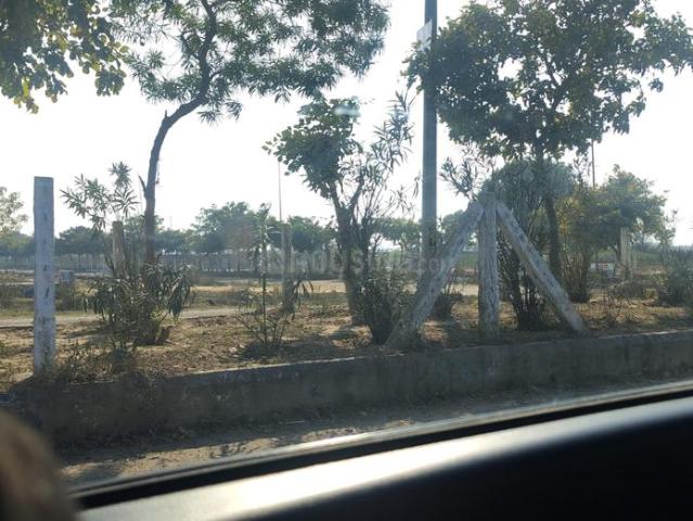 Residential Plot in Yeida for resale Greater Noida. The reference number is 19947113