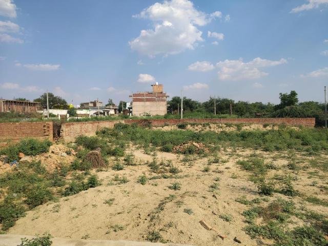 Residential Plot in Yeida for resale Greater Noida. The reference number is 19915194