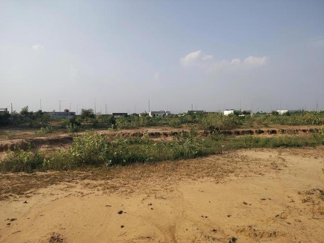 Residential Plot in Yeida for resale Greater Noida. The reference number is 19916096