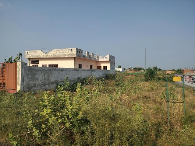 Residential Plot in Yeida for resale Greater Noida. The reference number is 20053530