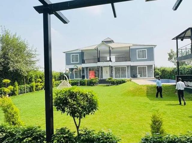 Residential Plot in Yeida for resale Greater Noida. The reference number is 20194319