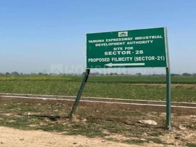 Residential Plot in Yeida for resale Greater Noida. The reference number is 20204894
