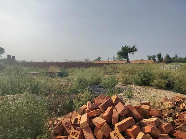 Residential Plot in Yeida for resale Greater Noida. The reference number is 20232139