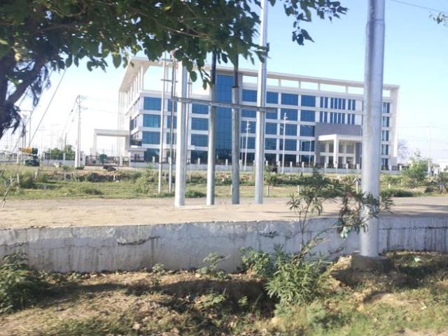 Residential Plot in Yeida for resale Greater Noida. The reference number is 20331155