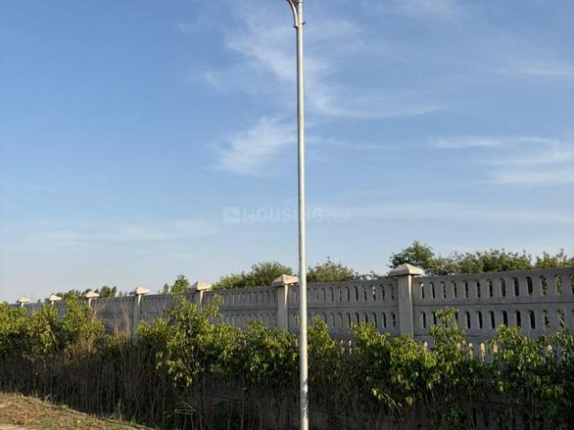 Residential Plot in Yeida for resale Greater Noida. The reference number is 20337401