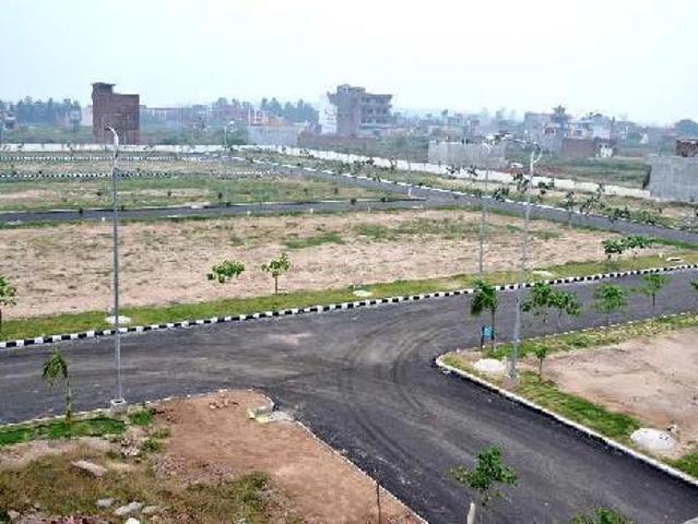 Residential Plot in Yeida for resale Greater Noida. The reference number is 20444508