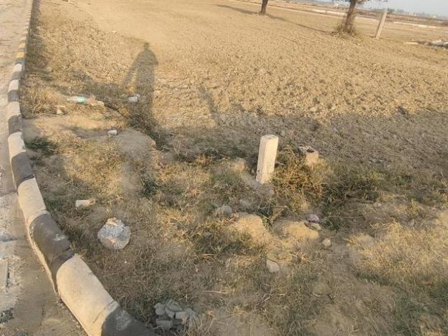 Residential Plot in Yeida for resale Greater Noida. The reference number is 20595719