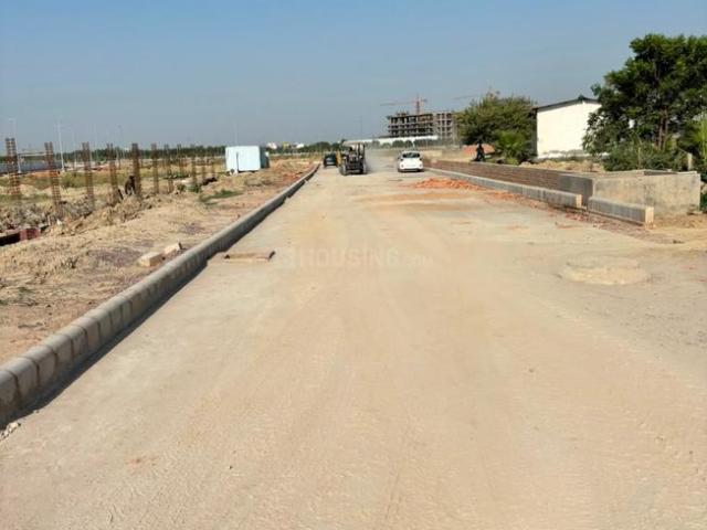 Residential Plot in Yeida for resale Greater Noida. The reference number is 20688111