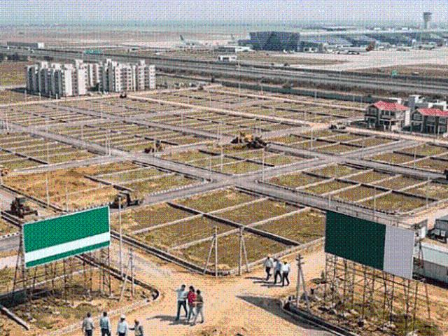 Residential Plot in Yeida for resale Greater Noida. The reference number is 20637732
