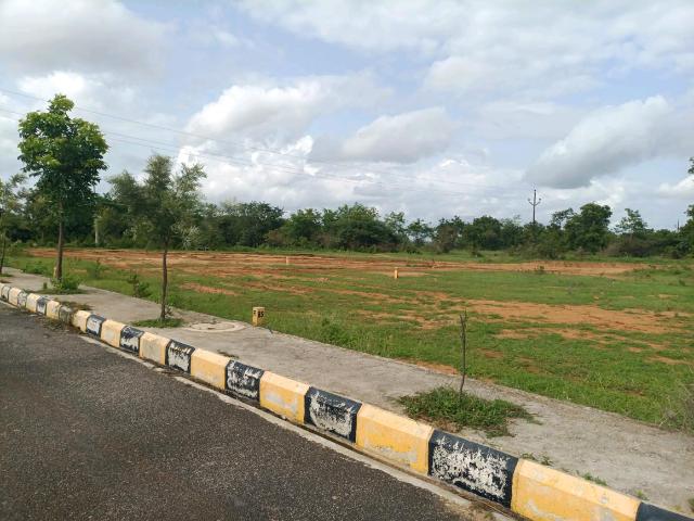 Residential Plot in Zaheerabad for resale Sangareddy. The reference number is 17941568